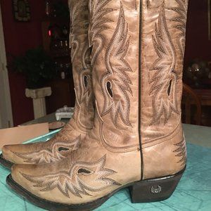 8 Second Angel Cowboy Boots - **LIKE NEW**